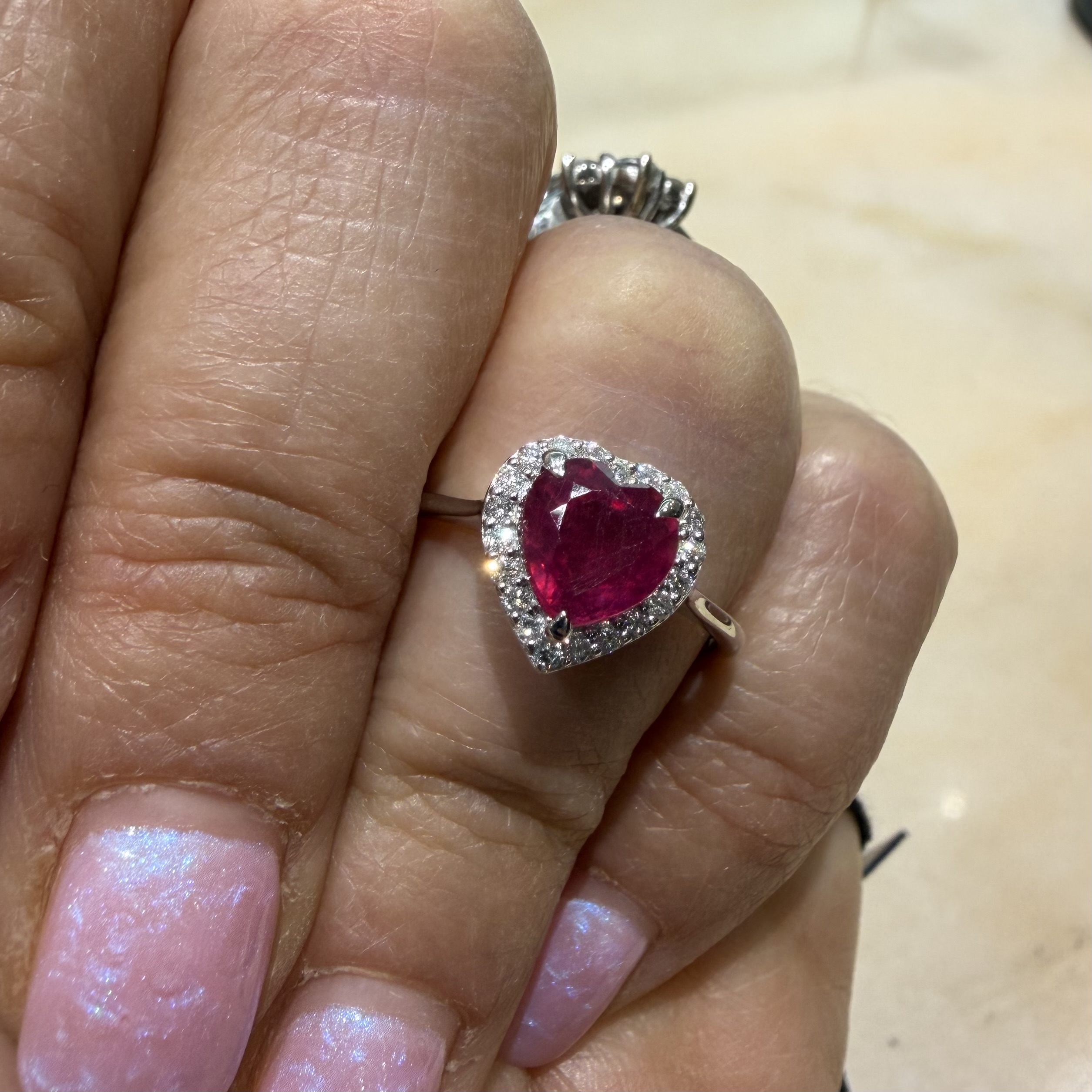 Anello Zydo Cuore rubino e diamanti in oro 18kt