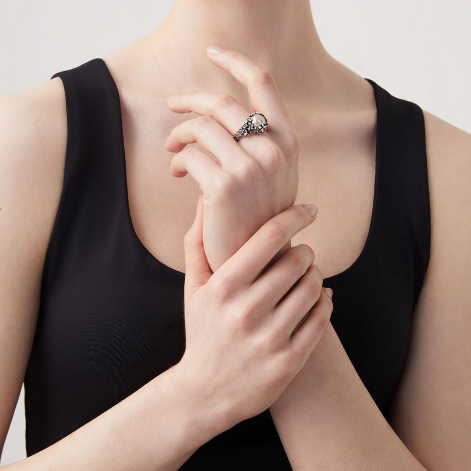 Anello Blossom Raspini argento 925 e perla rosa naturale